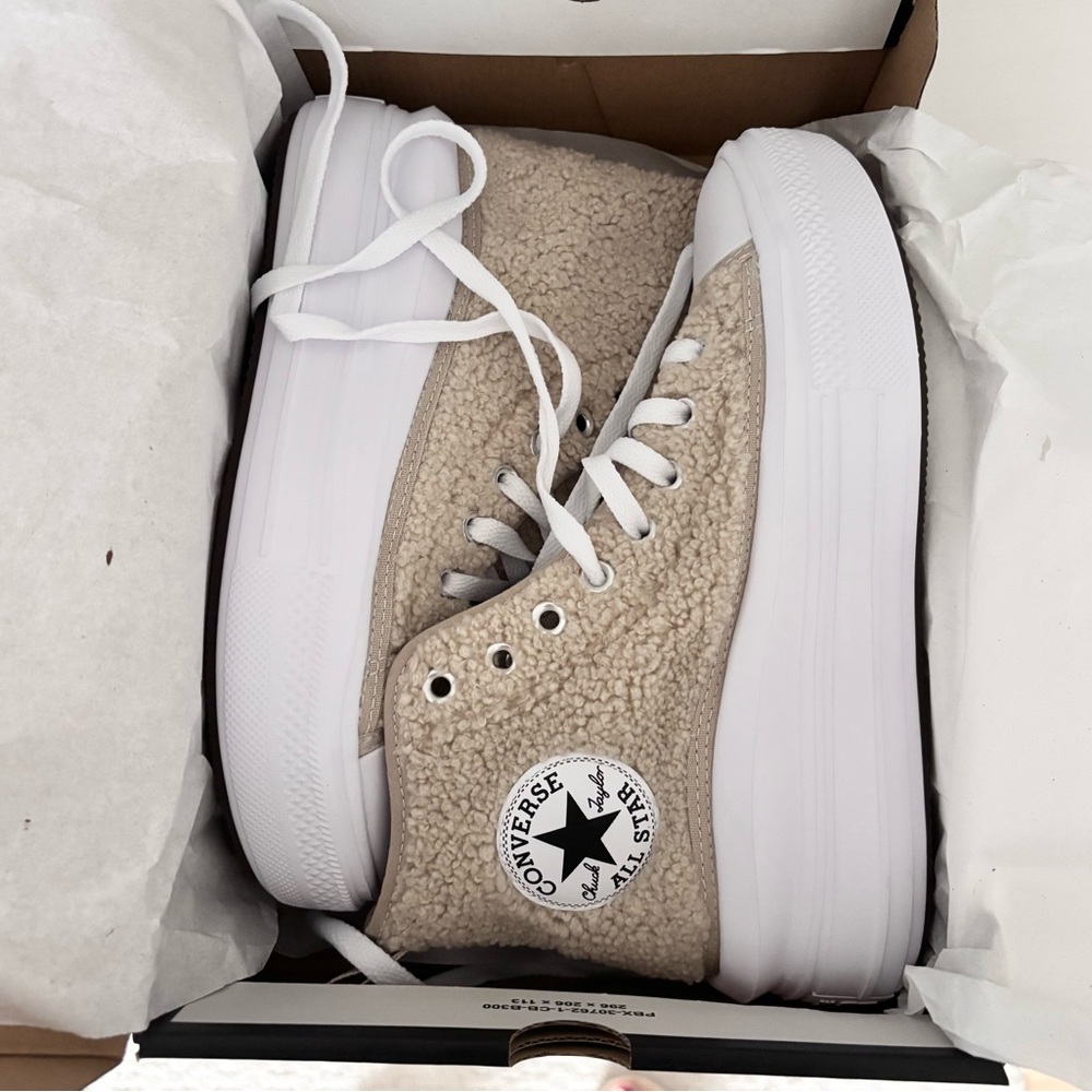 CONVERSE Sherpa Chuck Taylor All-Star Move Hi Platform Sz 5 Youth/ 6.5 W…